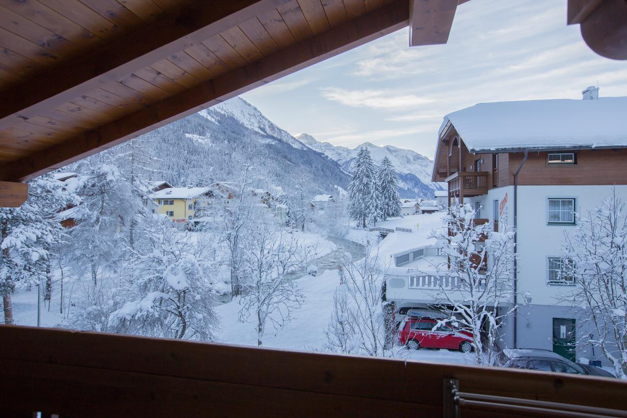 Hotel Ennskraxblick Kleinarl Exteriör bild